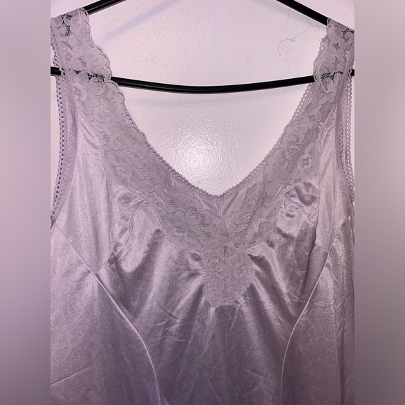 Lavender Silk Night Gown - Picture 4 of 5